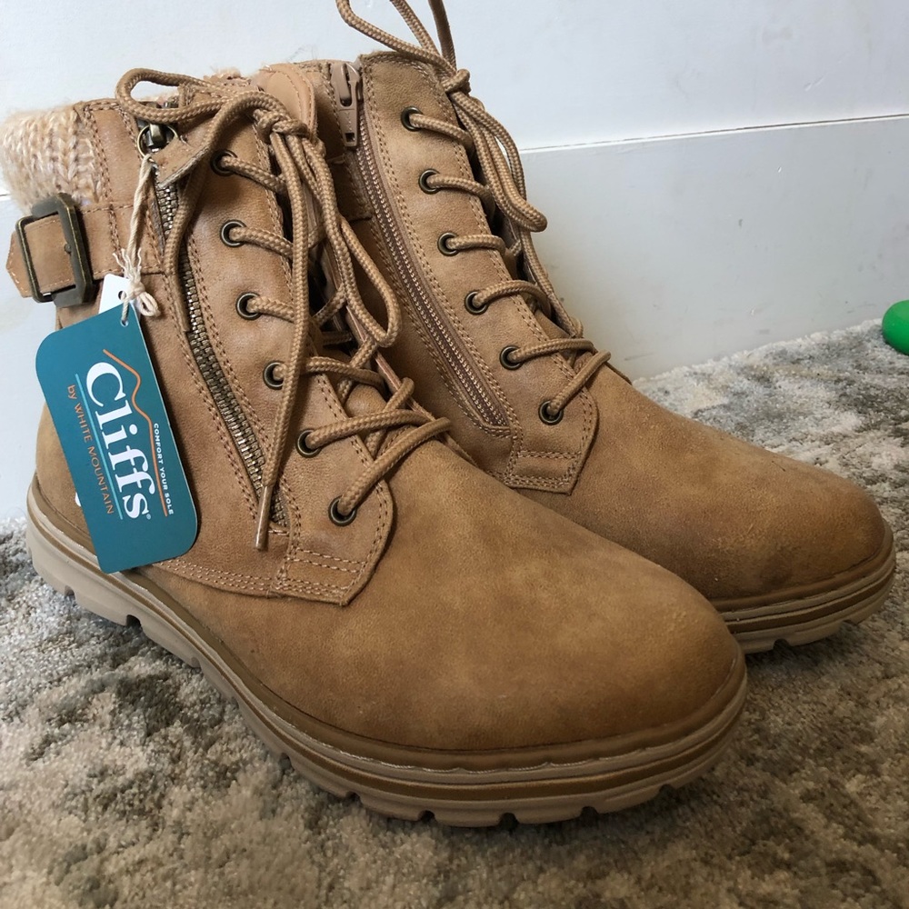 Cliff’s White Mountain Padded Parkfield Bootie-Womens 7.5